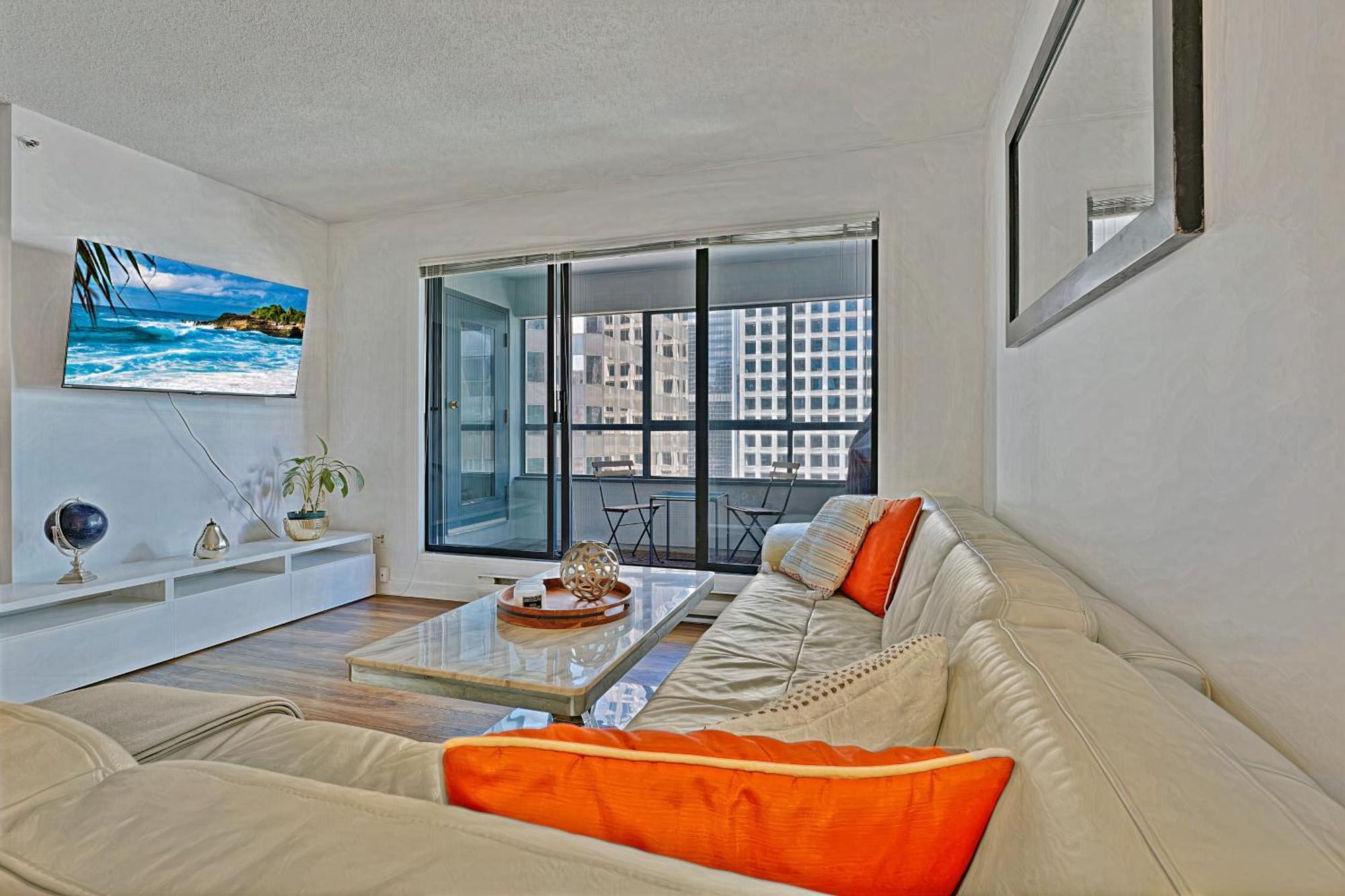 Prime Location Stylish Two-Bedroom Apartment Overlooking Downtown Ванкувър Екстериор снимка